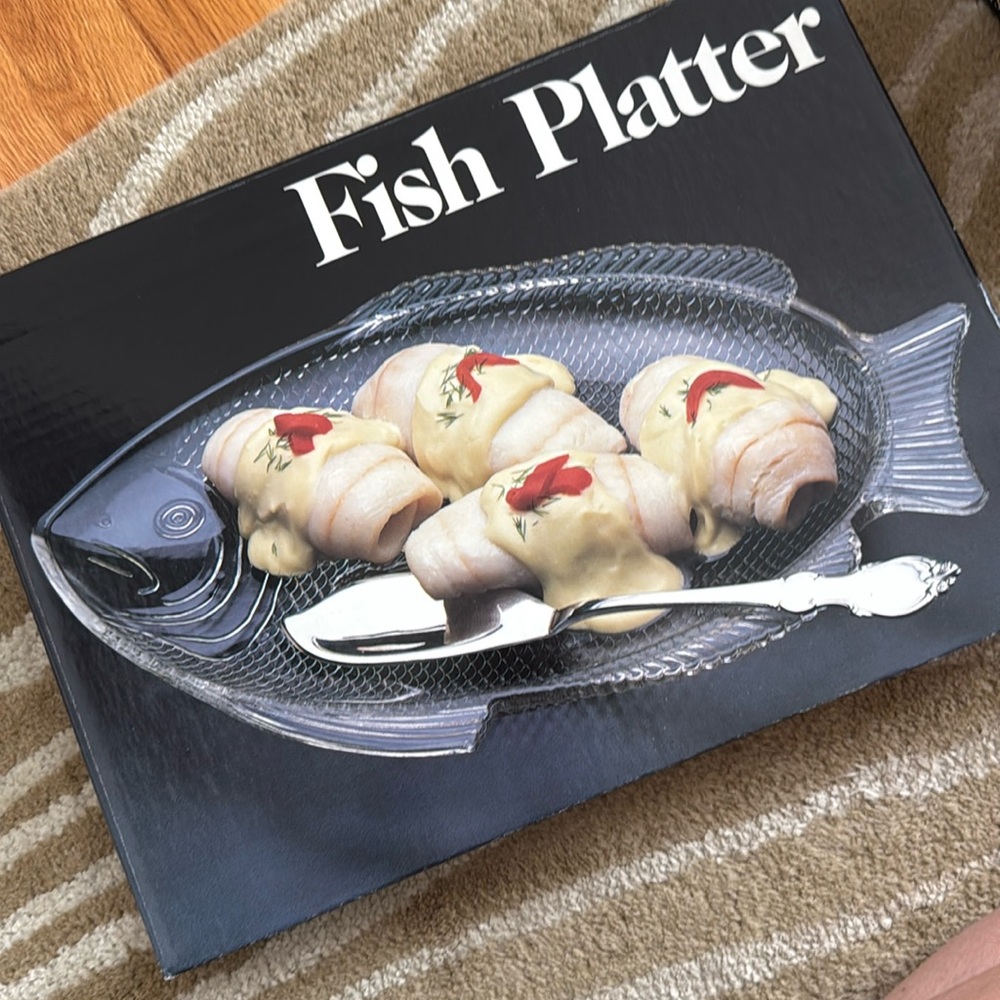NIB Glass Fish Platter w silver server  new in box never opened